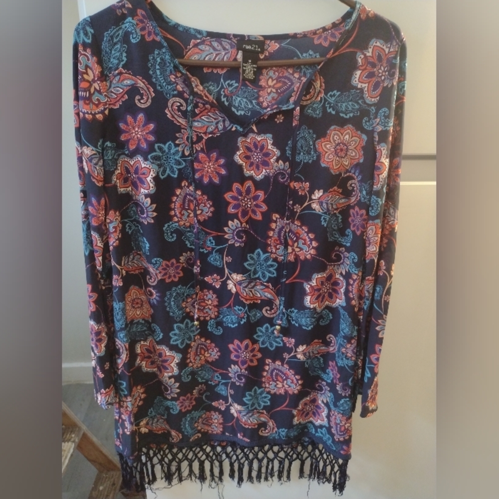 Rue21 Multicolor Floral Blouse with Fringe Size M... - Picture 6 of 12